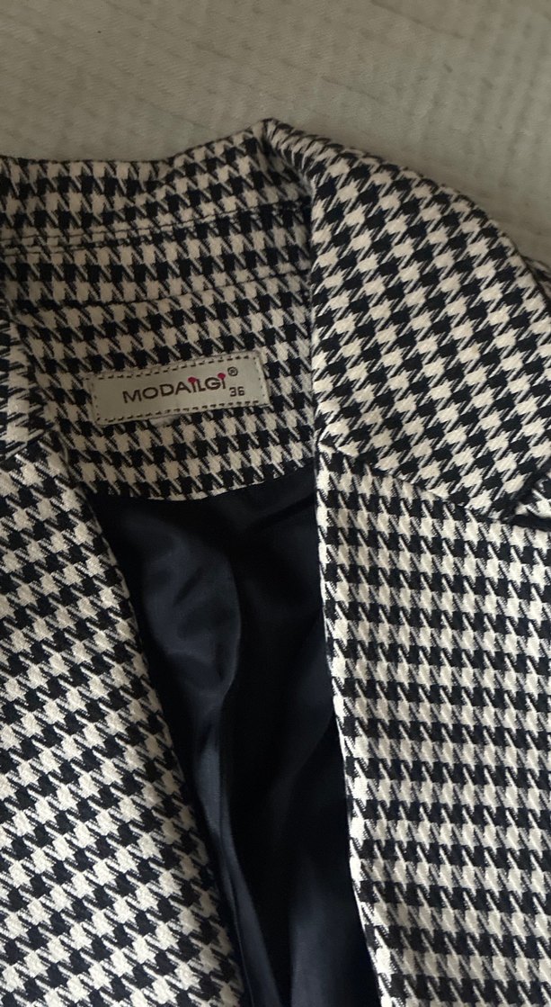 Kadın Siyah-Beyaz Kazayağı Desenli Blazer Ceket - Görsel 2