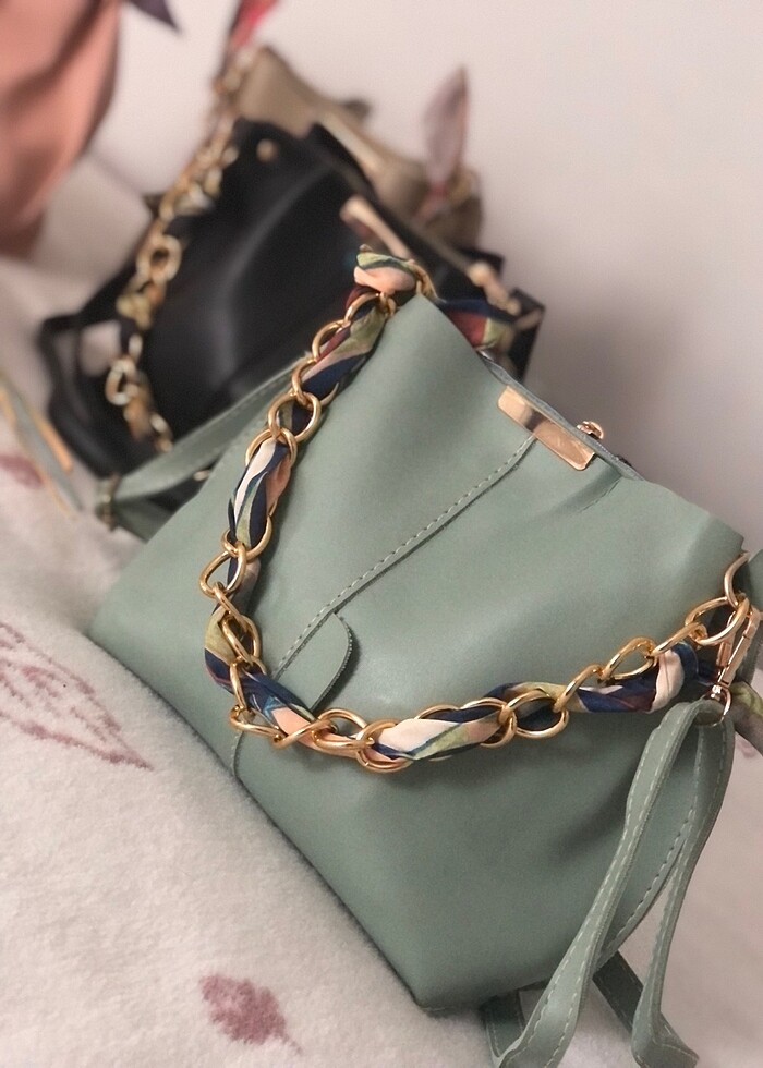 Zincir detay çanta - Görsel 3