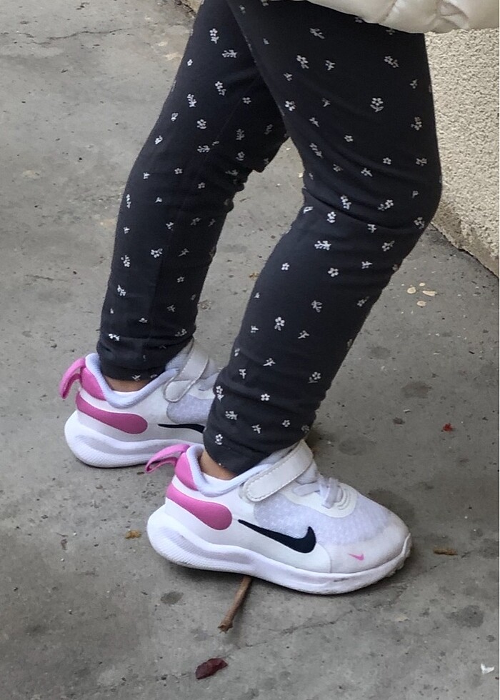 Nike spor ayakkabı - Görsel 3