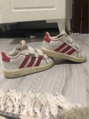 Adidas ayakkabı