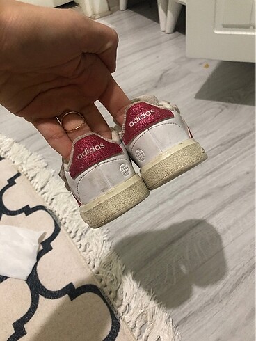 21 Beden Adidas ayakkabı