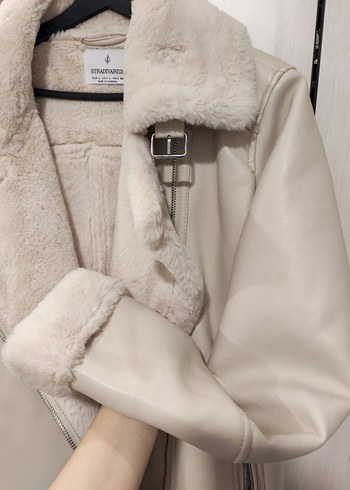 stradivarius Bej krem Kürklü Deri Kadın Ceket - Görsel 3
