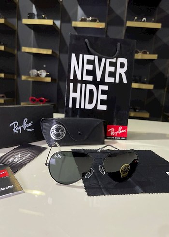 Ray Ban