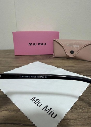 Miu Miu Sarı Parlak Kadın Güneş Gözlüğü - Görsel 3