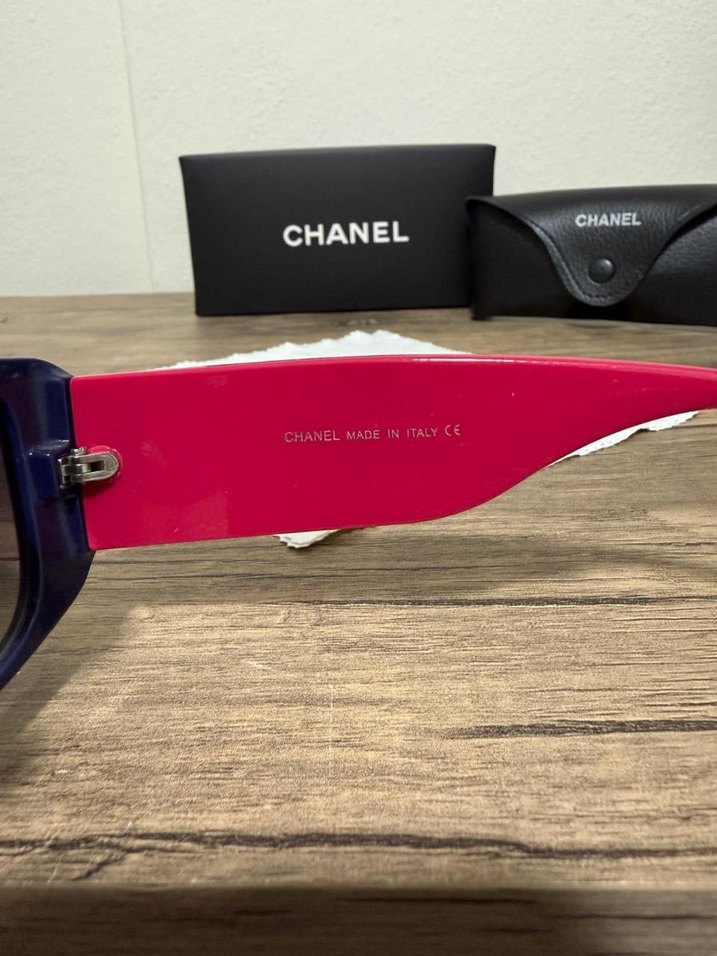 Kadın Parlak Kırmızı Chanel Güneş Gözlüğü - Görsel 2