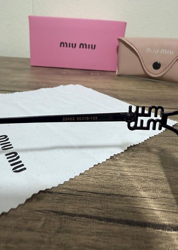 Kadın Kahverengi Parlak Miu Miu Güneş Gözlüğü - Görsel 5