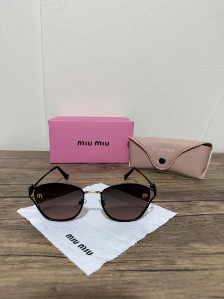 Kadın Kahverengi Parlak Miu Miu Güneş Gözlüğü - Görsel 3