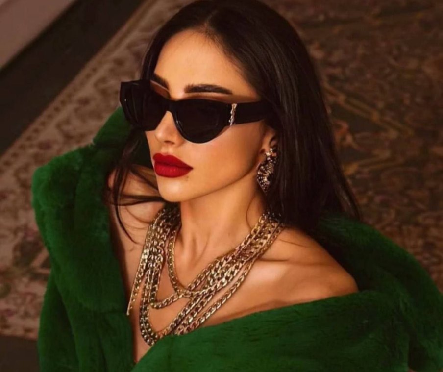 Parlak Siyah Boncuklu Kadın Gözlüğü - Görsel 4