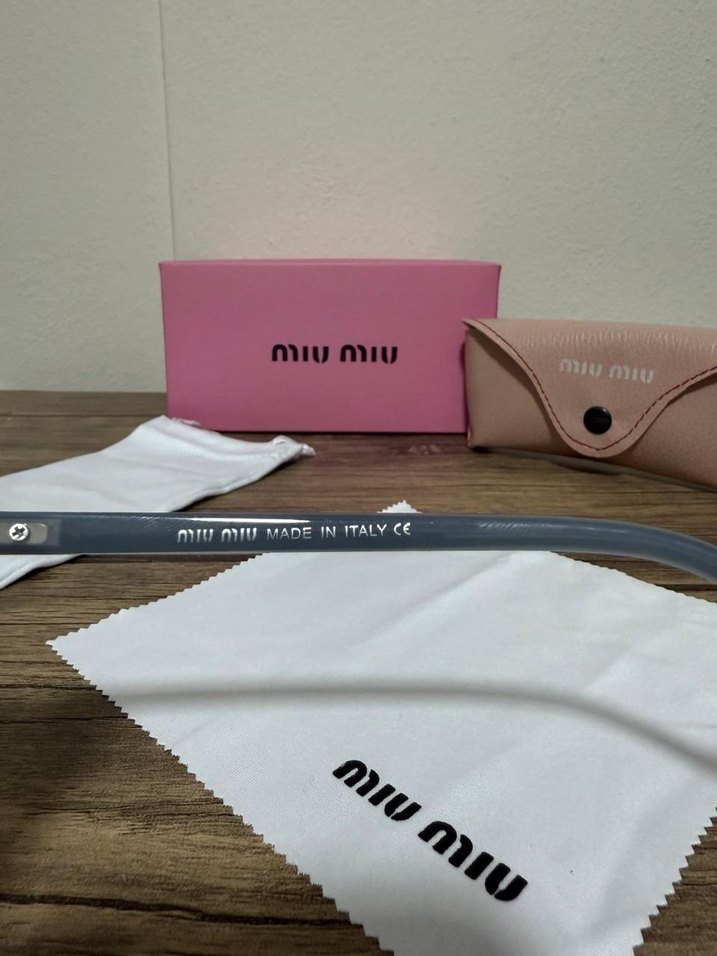 Parlak Gri Modern Klasik Kadın Gözlüğü - Görsel 5