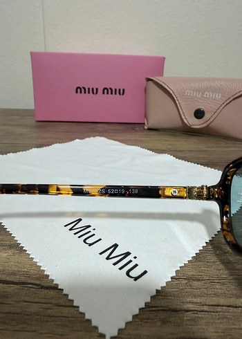 Miu Miu Transparan Bej Kadın Gözlüğü - Görsel 4