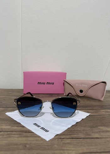 Miu Miu Parlak Mavi Minimalist Kadın Güneş Gözlüğü - Görsel 2