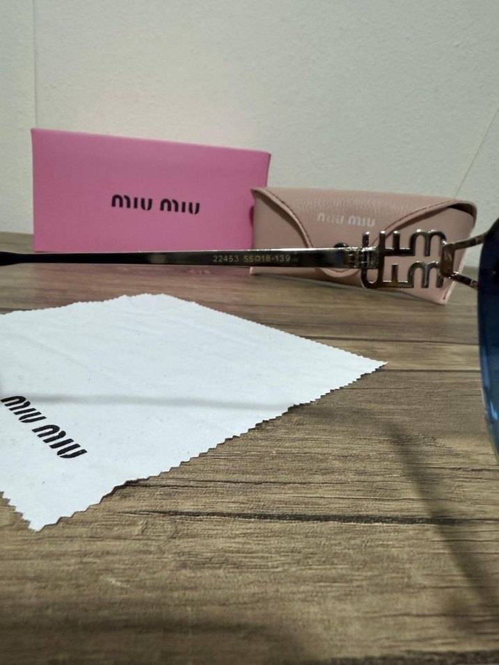 Miu Miu Parlak Mavi Minimalist Kadın Güneş Gözlüğü - Görsel 5