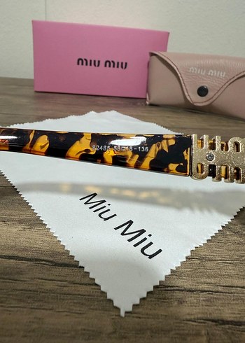 Miu Miu Kahverengi Tokalı Kadın Güneş Gözlüğü - Görsel 5