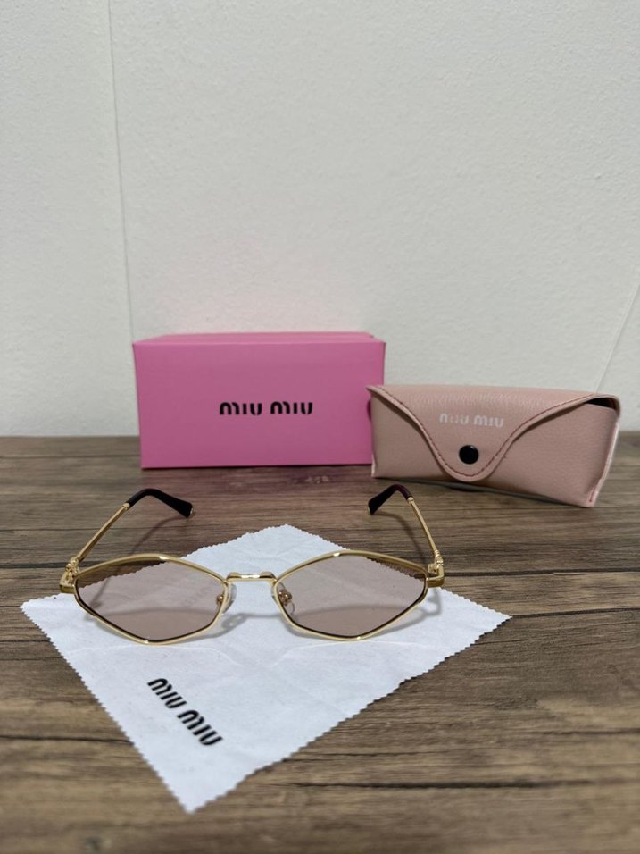 Miu Miu Minimalist Bej Kadın Güneş Gözlüğü - Görsel 2