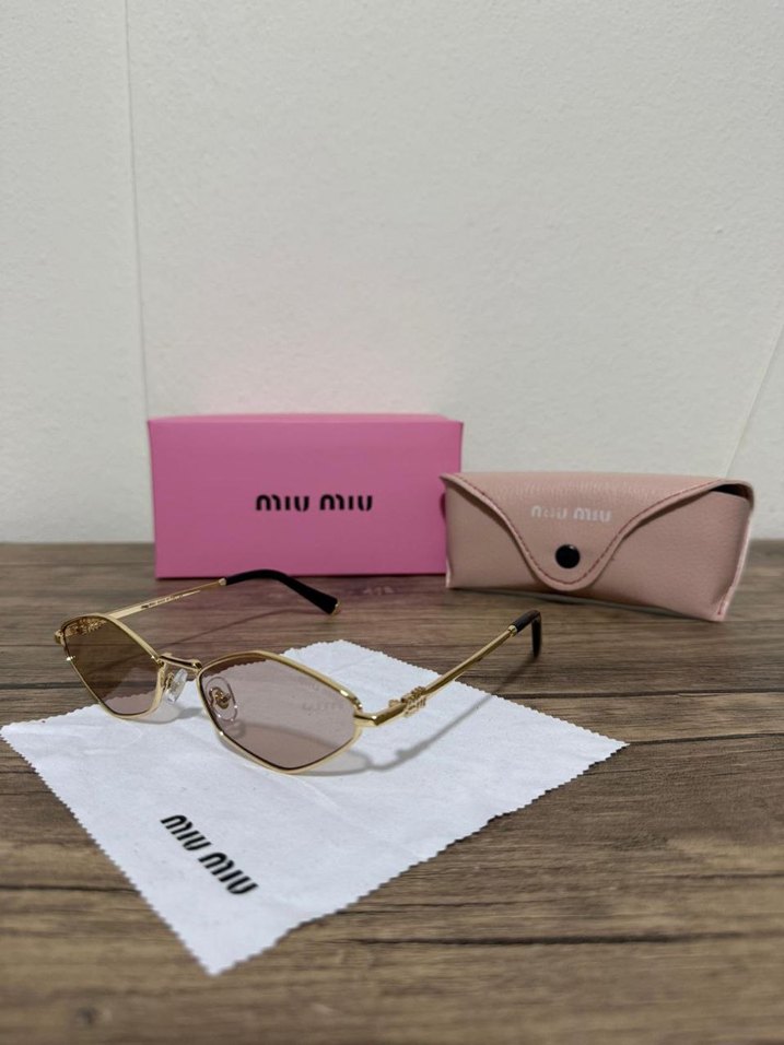 Miu Miu Minimalist Bej Kadın Güneş Gözlüğü - Görsel 3