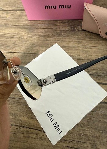 Miu Miu Bej Simli Kadın Güneş Gözlüğü - Görsel 5