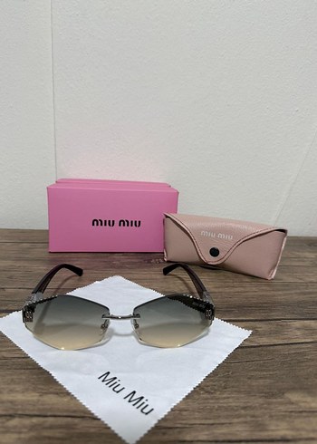 Miu Miu