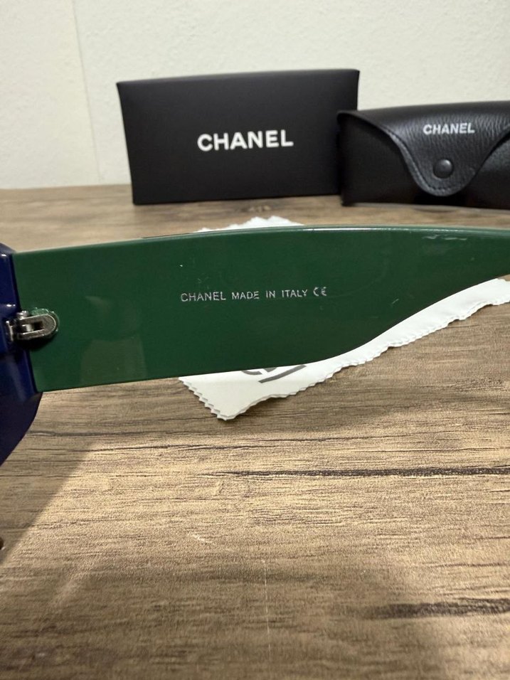 Chanel Yeşil Parlak Kadın Güneş Gözlüğü - Görsel 3