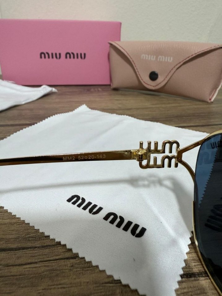 Miu Miu Pastel Mavi Parlak Kadın Güneş Gözlüğü - Görsel 5