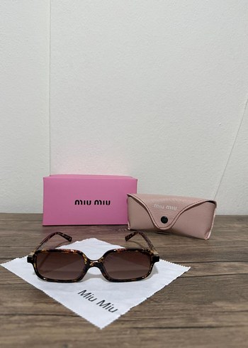 Miu Miu Pastel Kahverengi Kadın Güneş Gözlüğü - Görsel 2