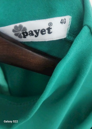 m Beden Yeşil Yüksek Yakalı Uzun Kemerli Elbise