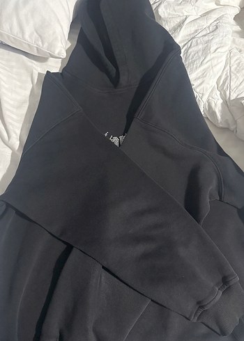 Erkek Siyah Pul Detaylı Kapüşonlu Sweatshirt - Görsel 2