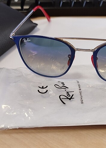  Beden RAYBAN ORJİNAL FERRARİ GÜNEŞ GÖZLÜĞÜ