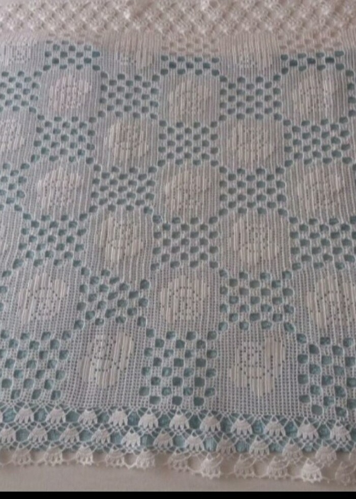 60×95 cm ölçülerinde küçük masa örtüsü - Görsel 3