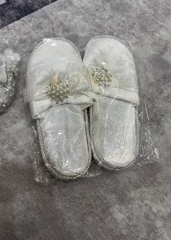 İnci İşlemeli lohusa tavı ve terliği - Görsel 2