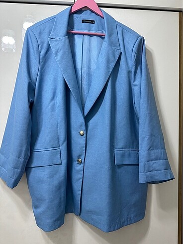 Gold düğme detaylı büyük beden blazer
