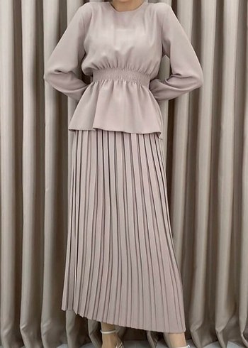 Kadın taş rengi Uzun Pileli etkili takim - Görsel 2