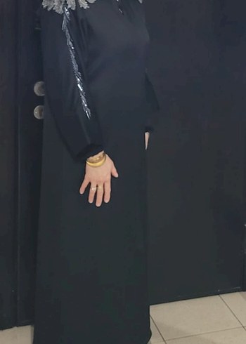 omuzları işlemeli abaya - Görsel 4