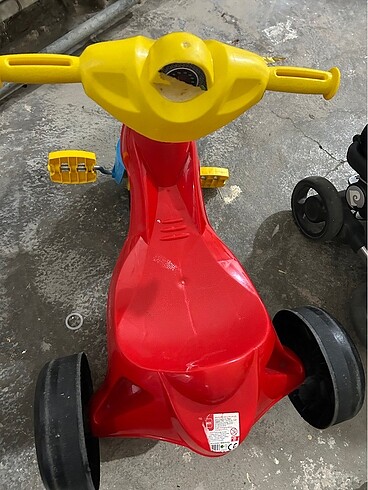 Beden kırmızı Renk Scoter ve bisiklet