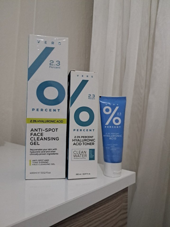 %2.3 Hyaluronik Asitli Leke Karşıtı Yüz Bakım Seti - Görsel 2