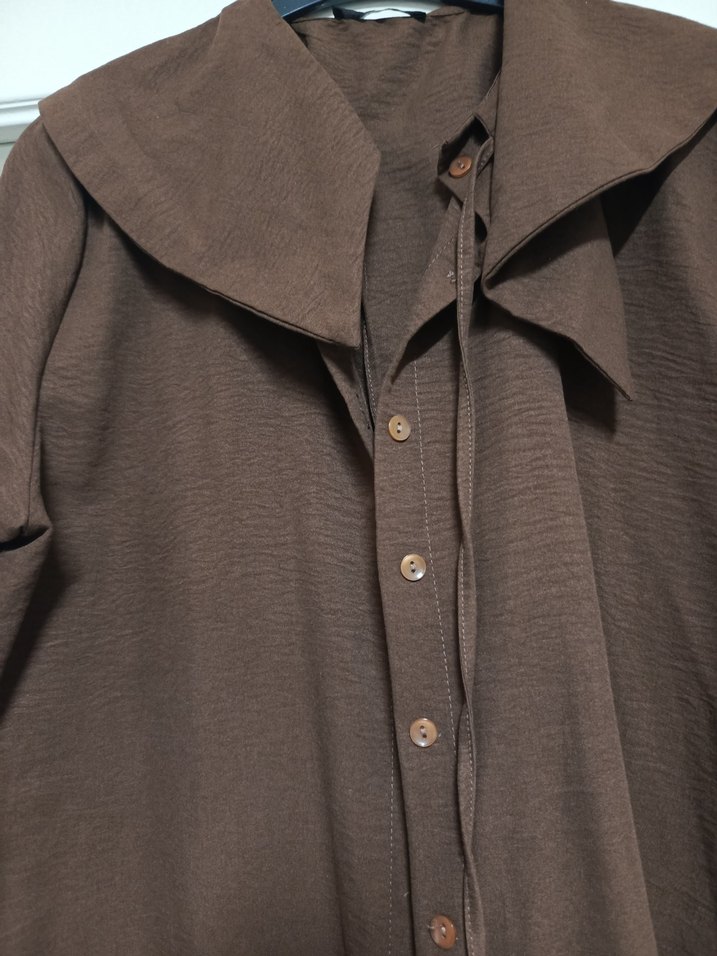 Düğmeli Kahverengi Keten Kadın Gömlek - Görsel 2