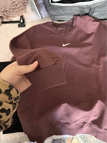 Nike esofman altı gülkurusu rengi