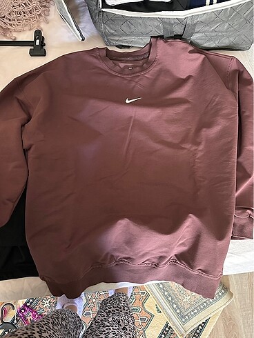 Nike esofman takım gülkurusu rengi