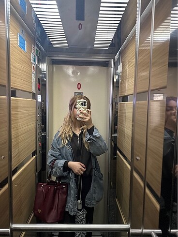Zara Taşlı kot ceket