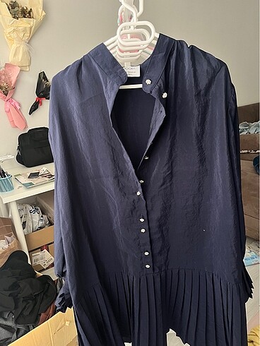 Zara hooops pilise detaylı lacivert gömlek