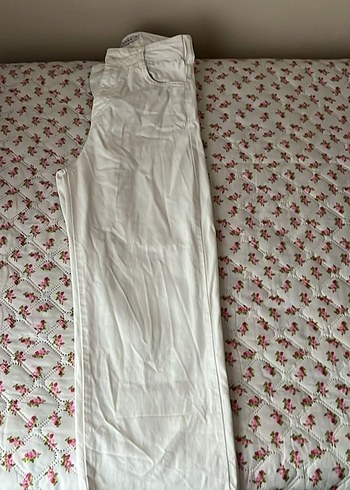 Beyaz kesik paça manuka marka pantolon - Görsel 4