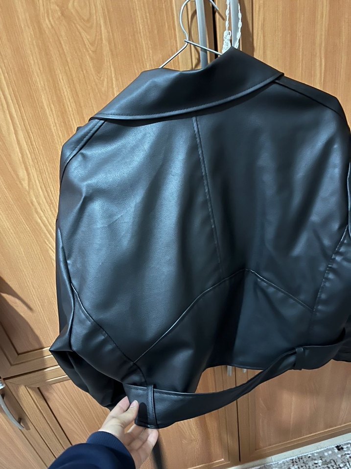 Kadın siyah  Deri Kemerli Ceket - Görsel 5