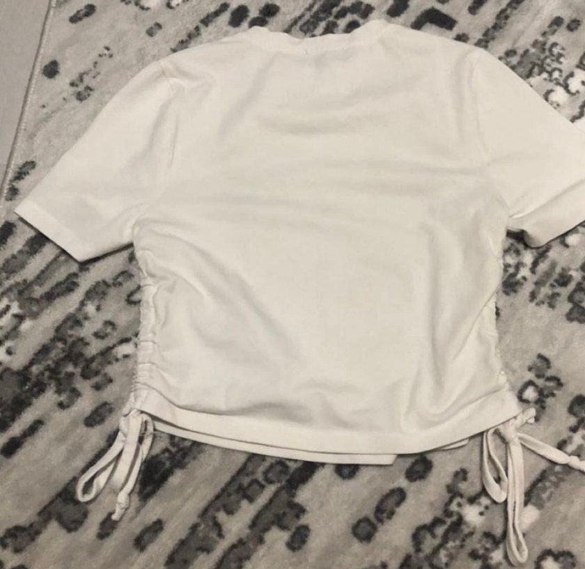 Trendyol beyaz büzgülü crop - Görsel 2