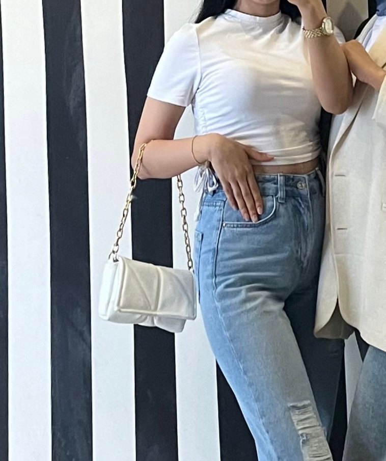 Trendyol beyaz büzgülü crop - Görsel 3