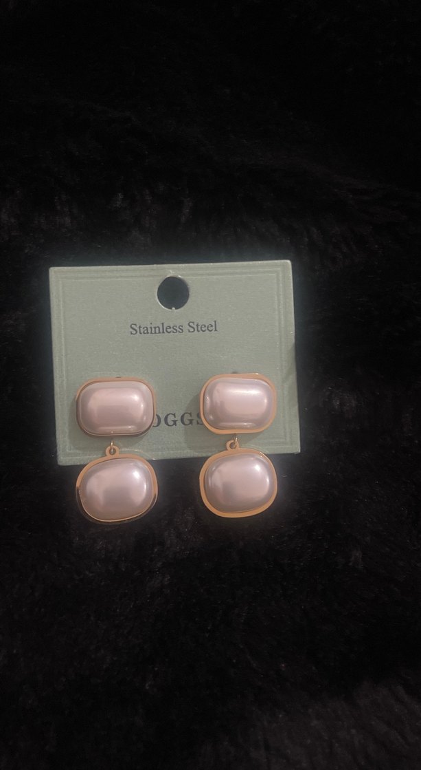 Brillo Sedef Detaylı Altın Mini Küpe - Görsel 2