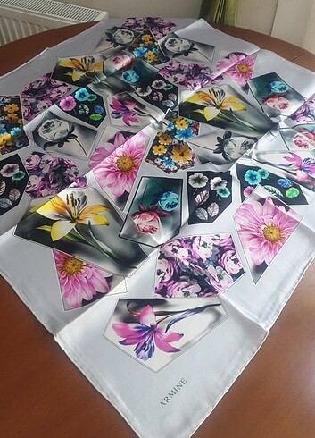 ARMİNE 0 İPEK EŞARP 90×90