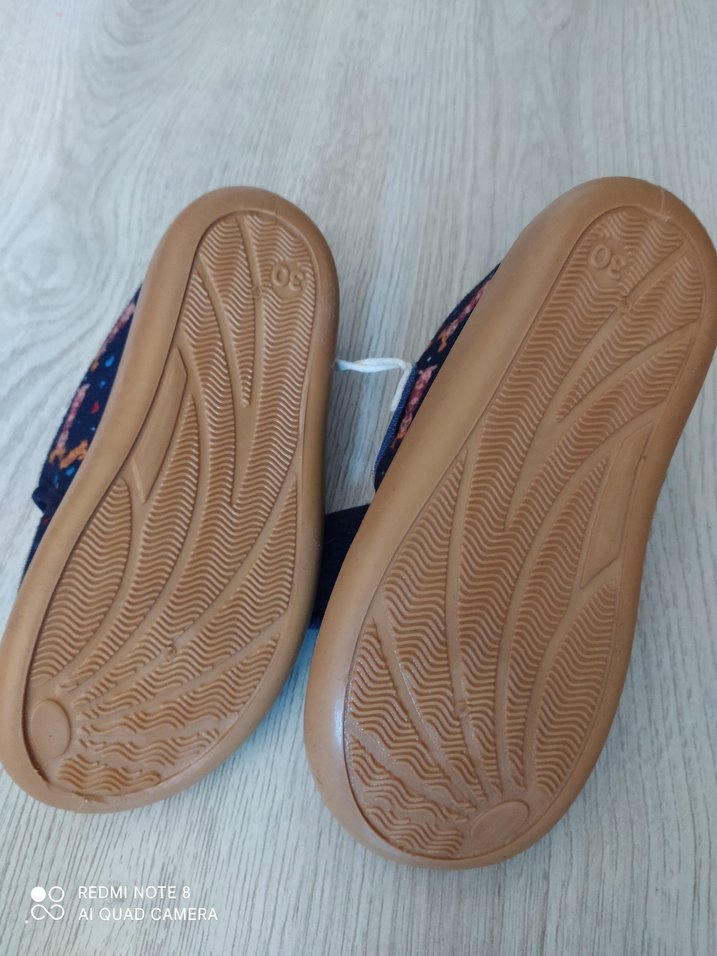 Erkek Çocuk Renkli Baskılı Kaydırmaz Ayakkabı - Görsel 3