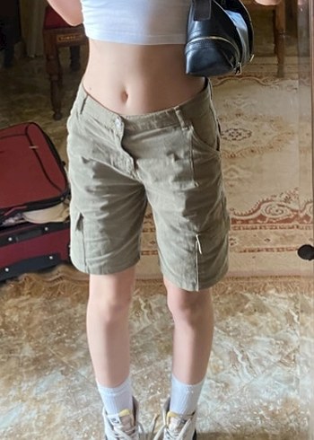 Kadın Kahverengi Deri Kemerli Mini Şort - Görsel 2