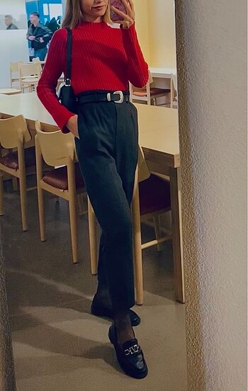Kırmızı kazak S/M bedene uyumlu