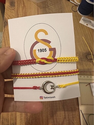 Galatasaray taraftar bilekliği