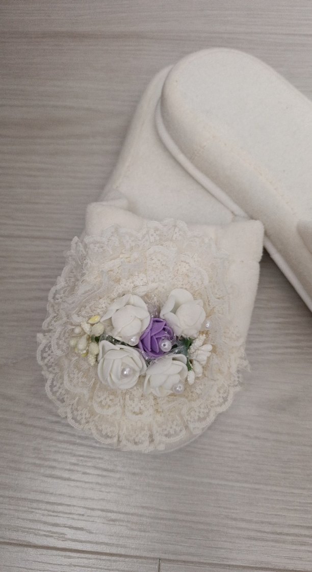 Dantel Detaylı Beyaz Kadın Terlik - Görsel 5